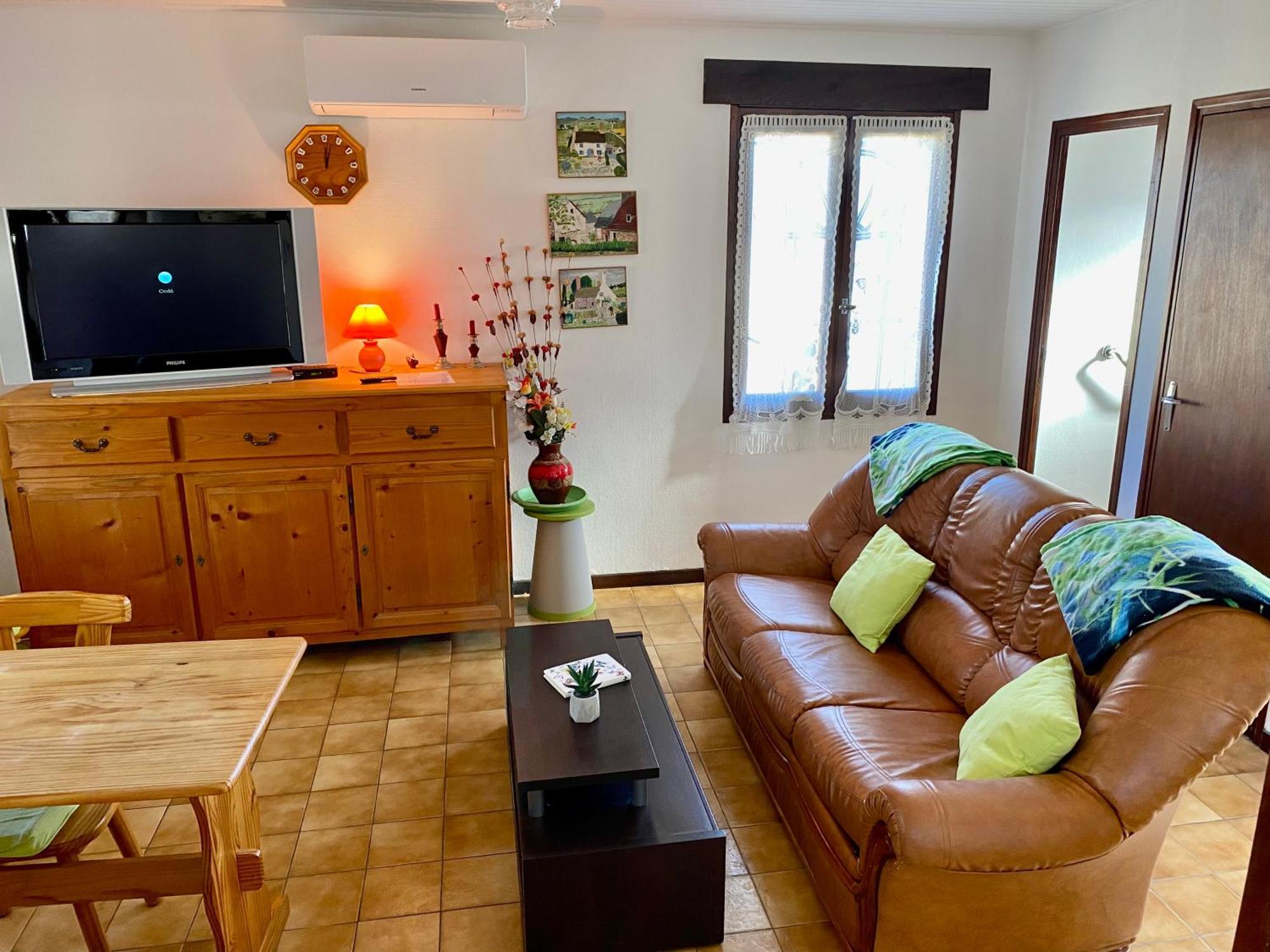 Hebergements Des Posas Sampzon Quarto foto